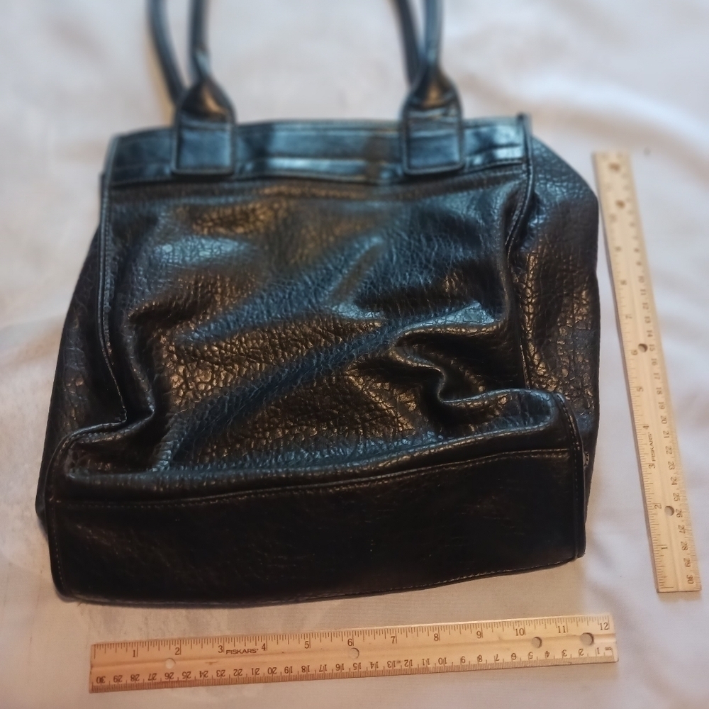 Pium Handbag - Picture 4 of 5